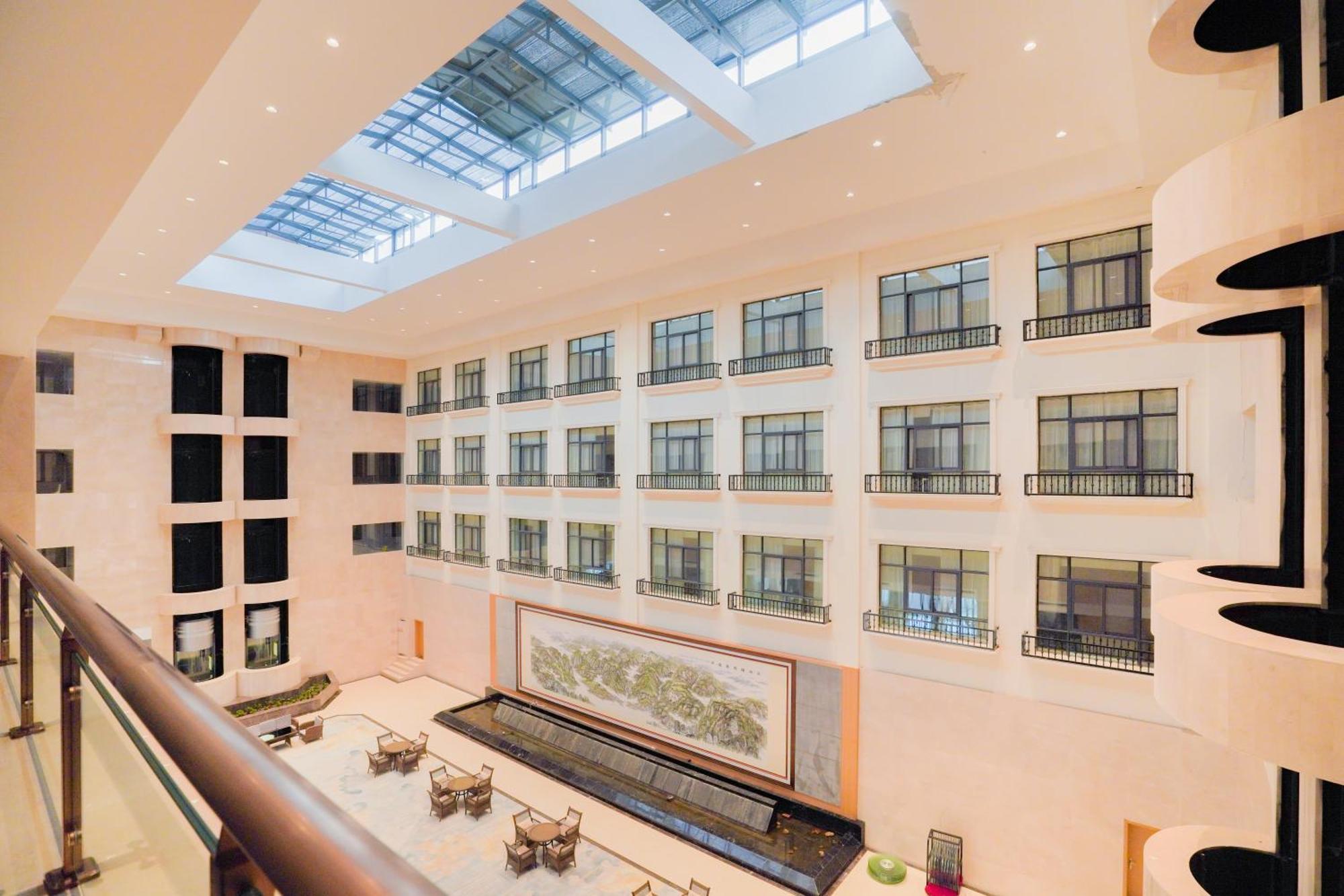 Huashan Xinghe International Hotel Huayin Εξωτερικό φωτογραφία